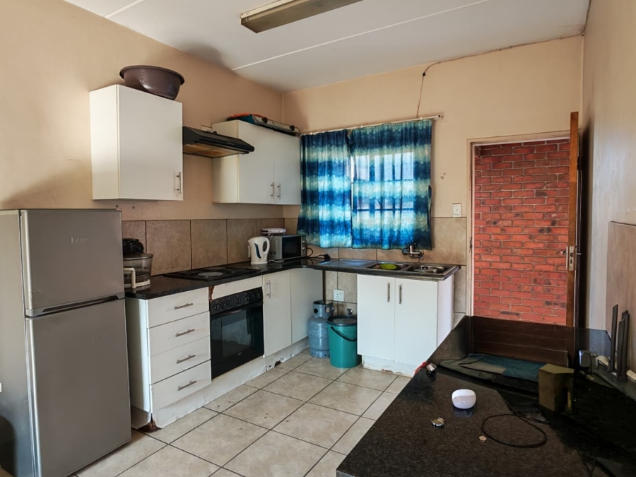 2 Bedroom Property for Sale in Rustenburg Central North West